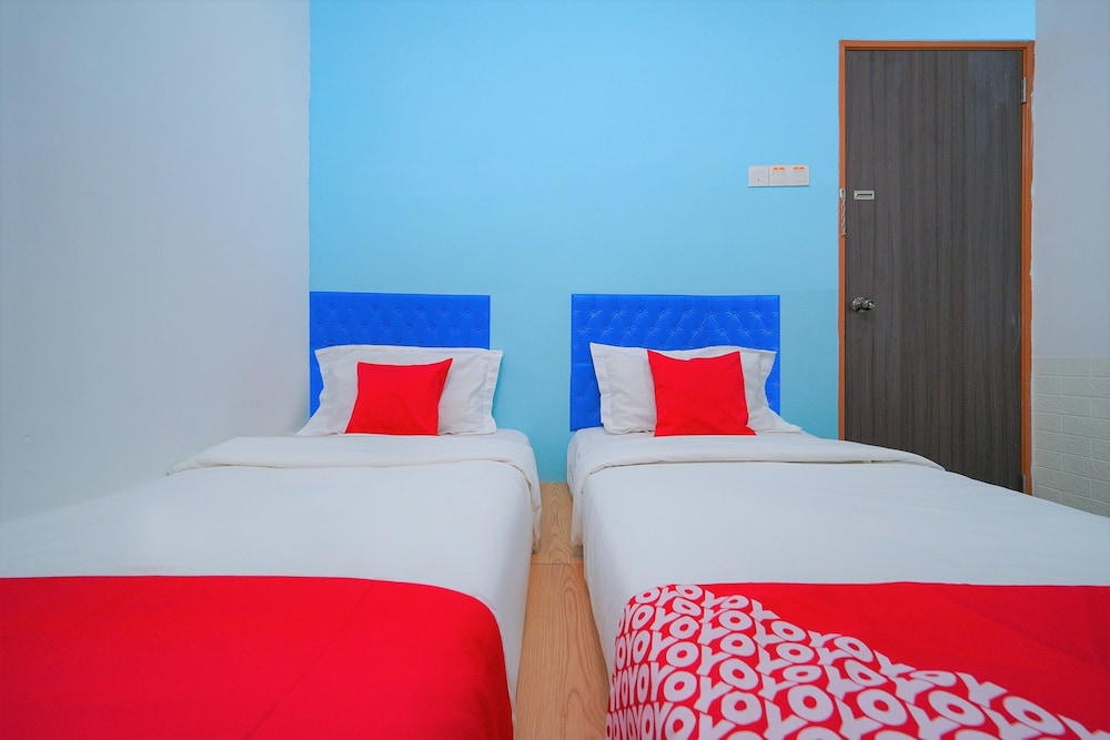 Economy Twin Room photo 1