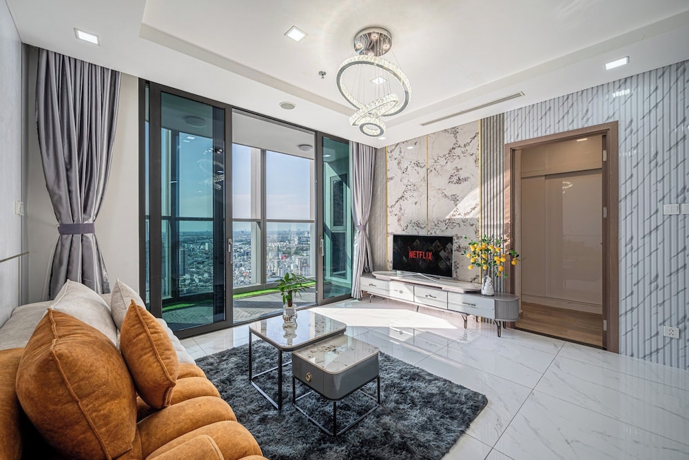 Royal Apartment, 2 Bedrooms, Balcony, River View photo 1
