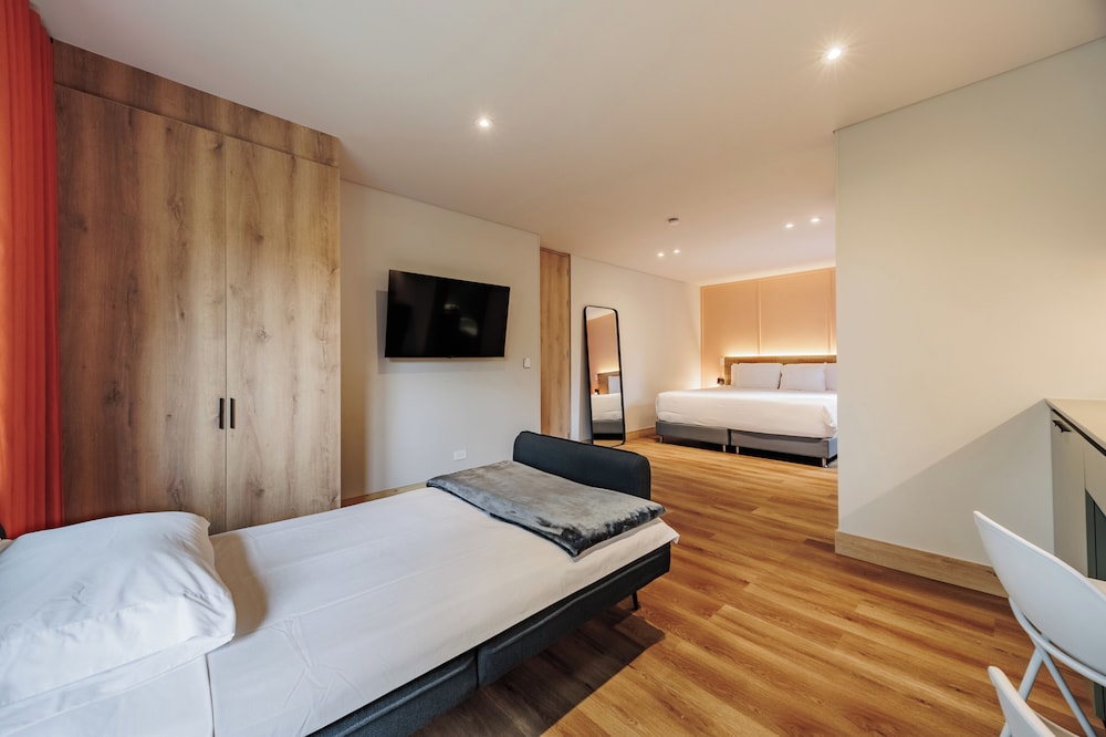Superior Apartment, 1 King Bed with Sofa bed, Balcony, photo 6