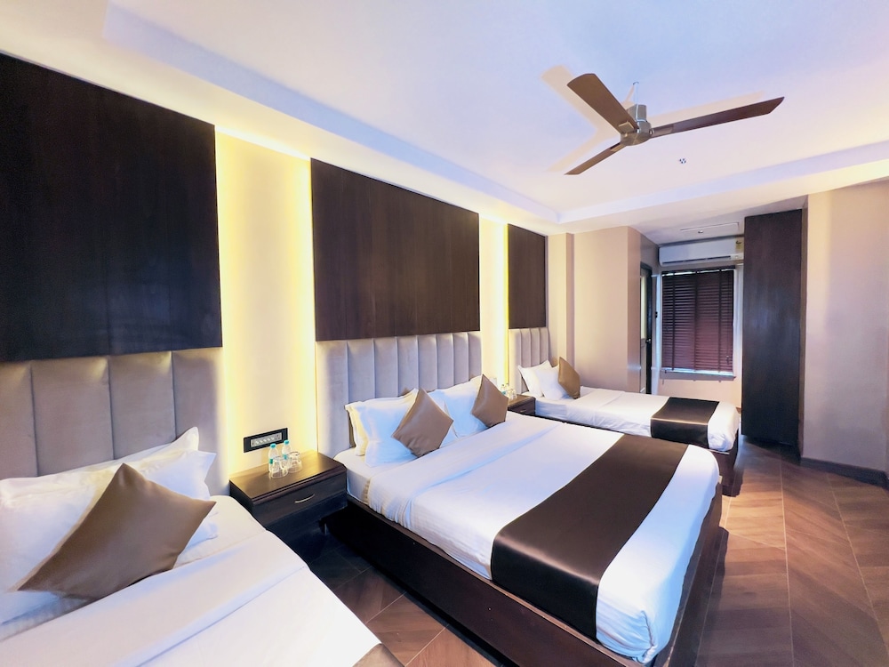Executive Triple Room