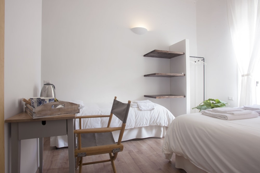 Deluxe Triple Room photo 2