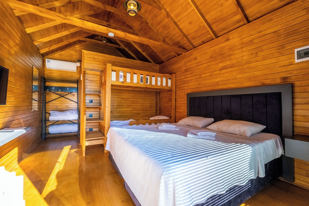Design Quadruple Room photo 1