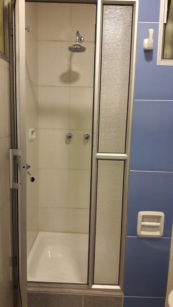 Twin Room, Private Bathroom photo 2