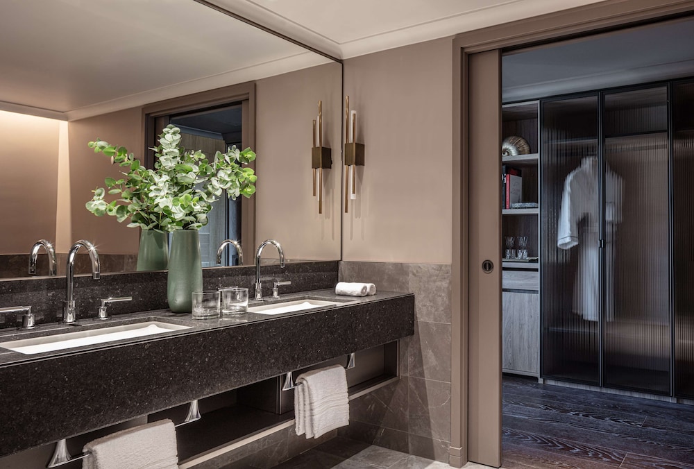 Junior Suite, Balcony, Garden View - Photo 2
