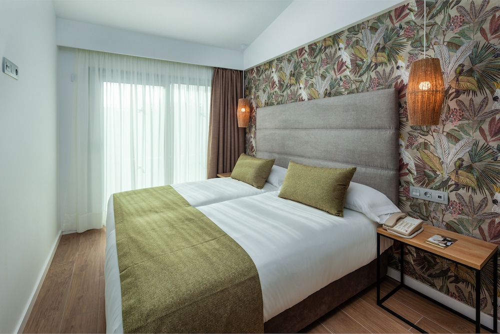 Suite, Terraza, Vista a la piscina
