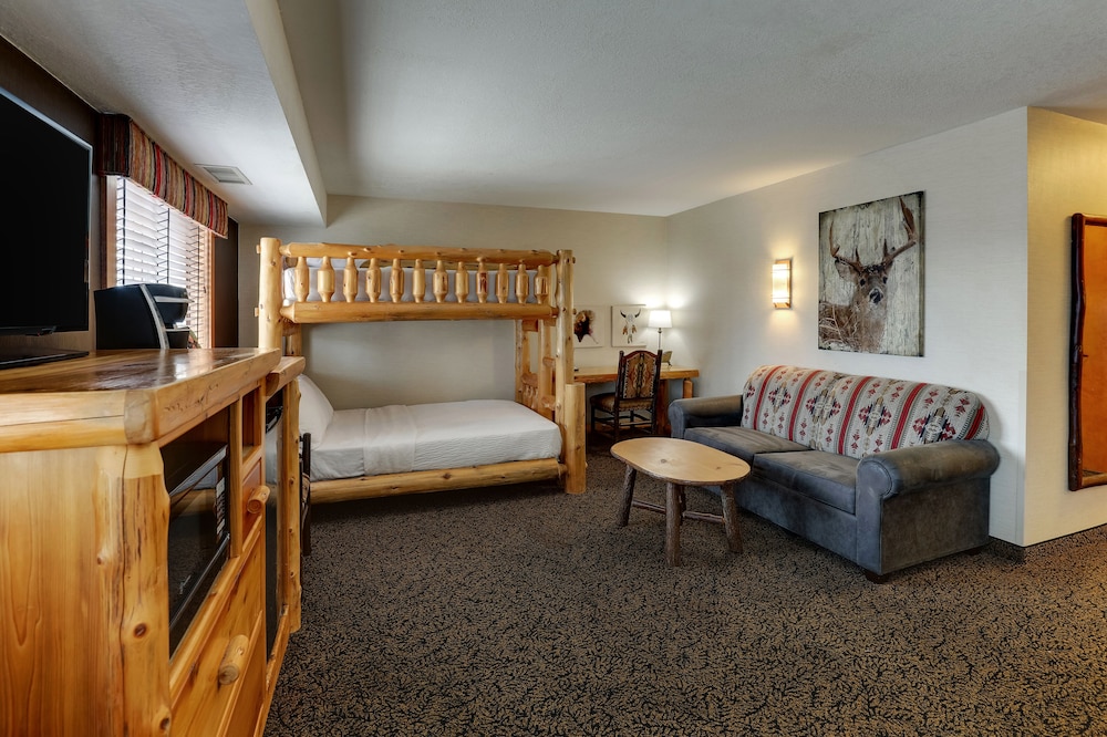 Expanded King with Bunk Bed photo 3