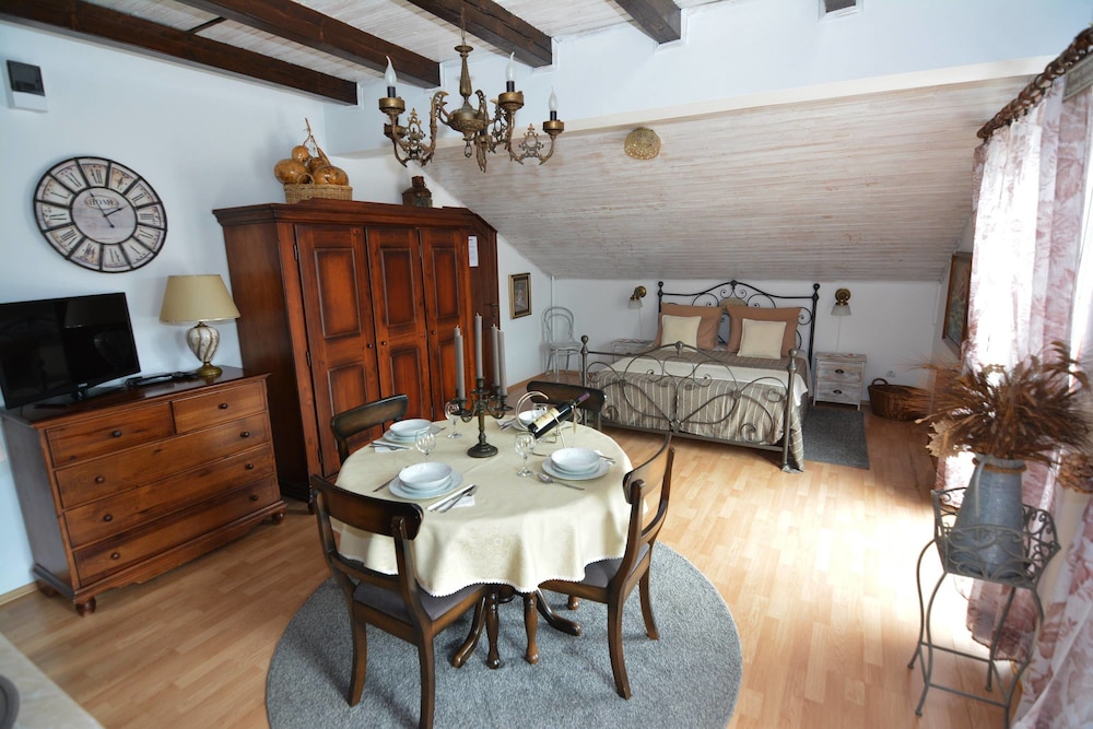 Superior Apartment, 1 Bedroom, Partial Sea View photo 2