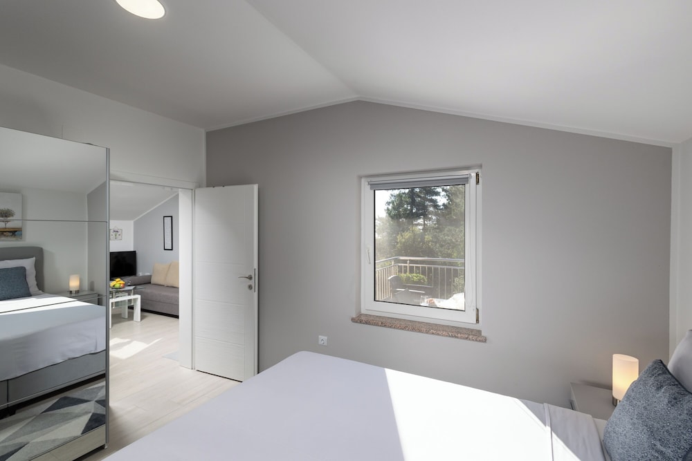 Standard Apartment, Multiple Bedrooms (Seaview House - Leana Apartment)