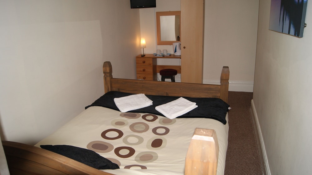 Double Room (Room 6)
