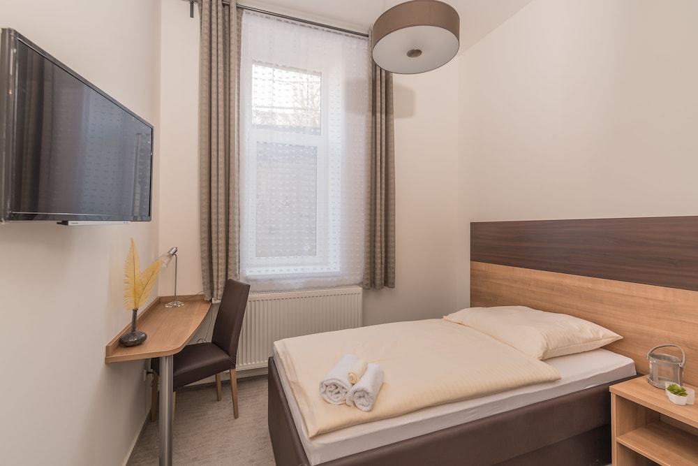 Standard Single Room photo 2
