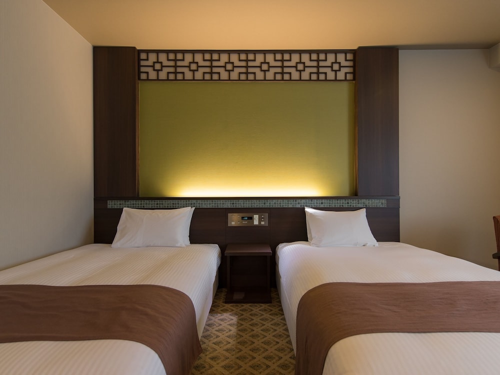 Standard Twin Room, Non Smoking - Photo 2