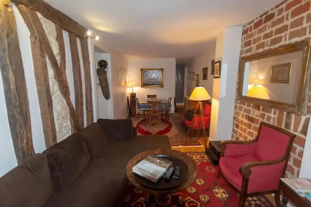 Deluxe Apartment, City View photo 3