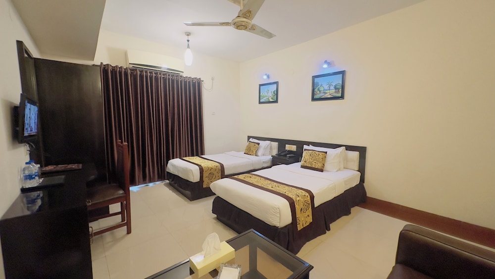 Deluxe Twin Room - Photo 7