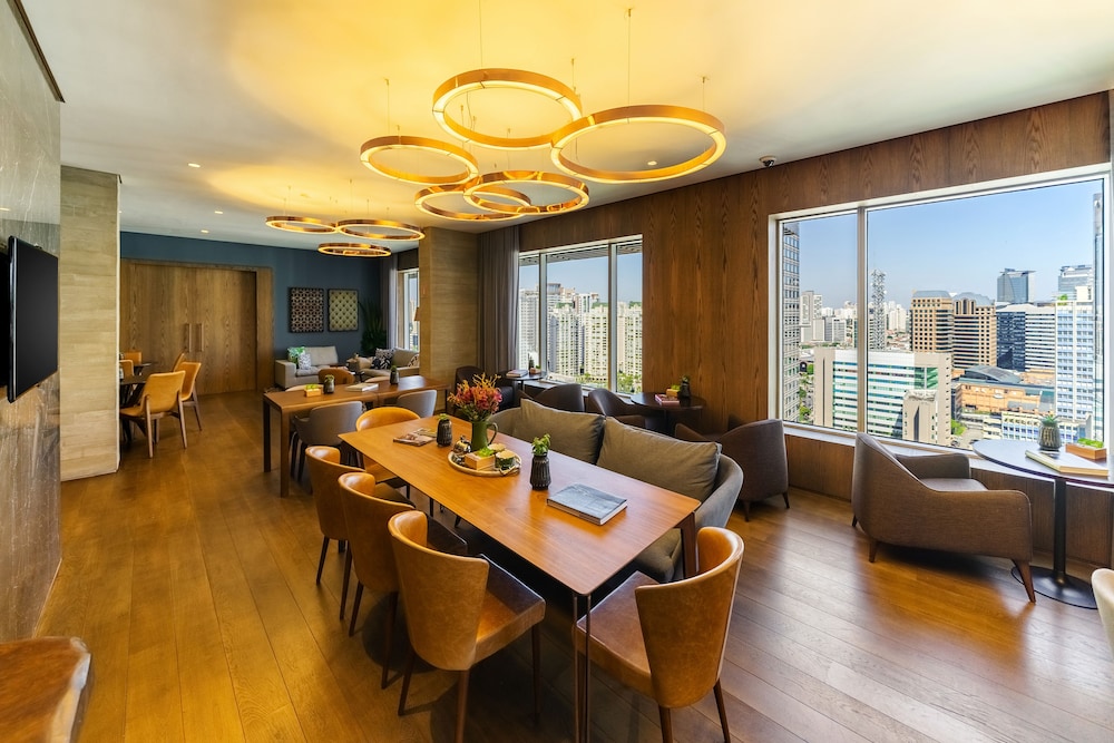 Club Room, 2 Twin Beds - Access to Club Lounge thumbnail 6