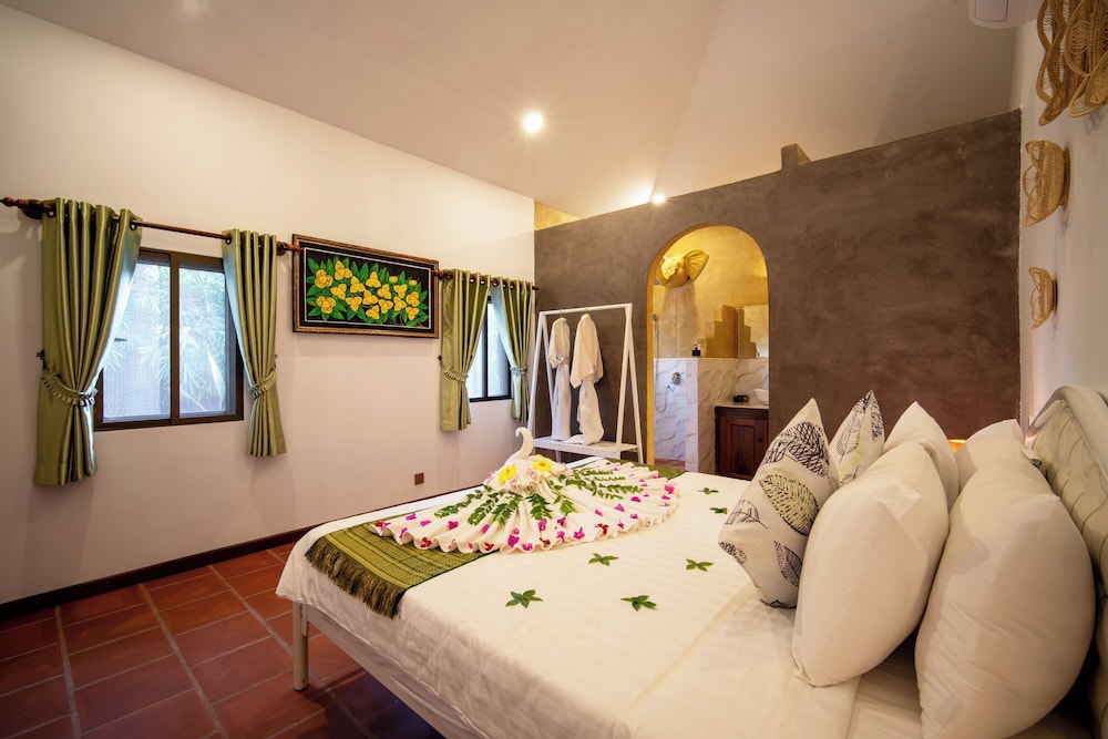 Family Villa, 3 Bedrooms, Private Pool - Photo 6