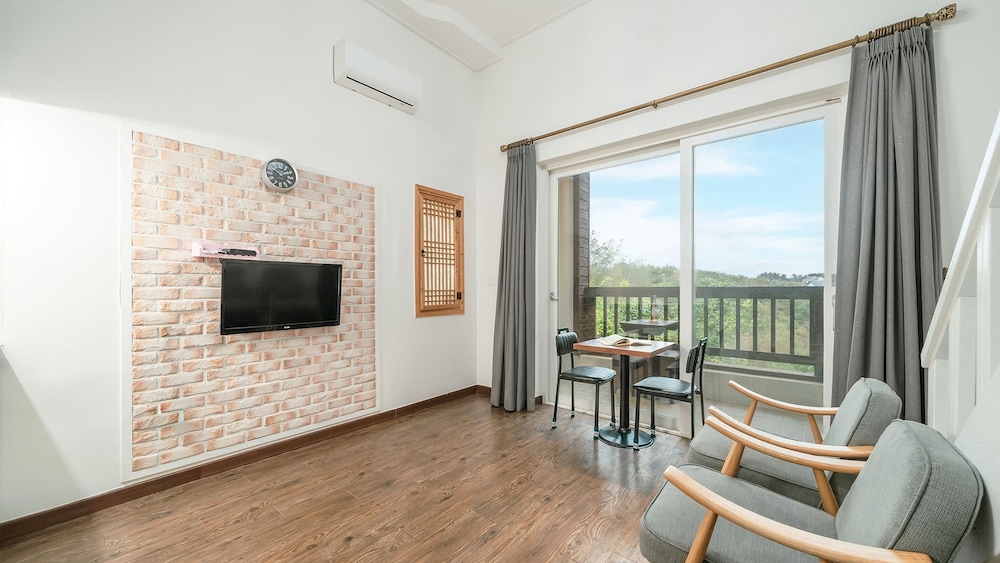 Basic Room, 1 Bedroom (chingu)