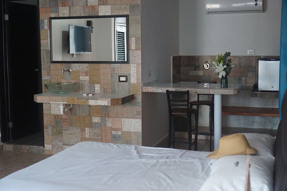 Executive Studio Suite