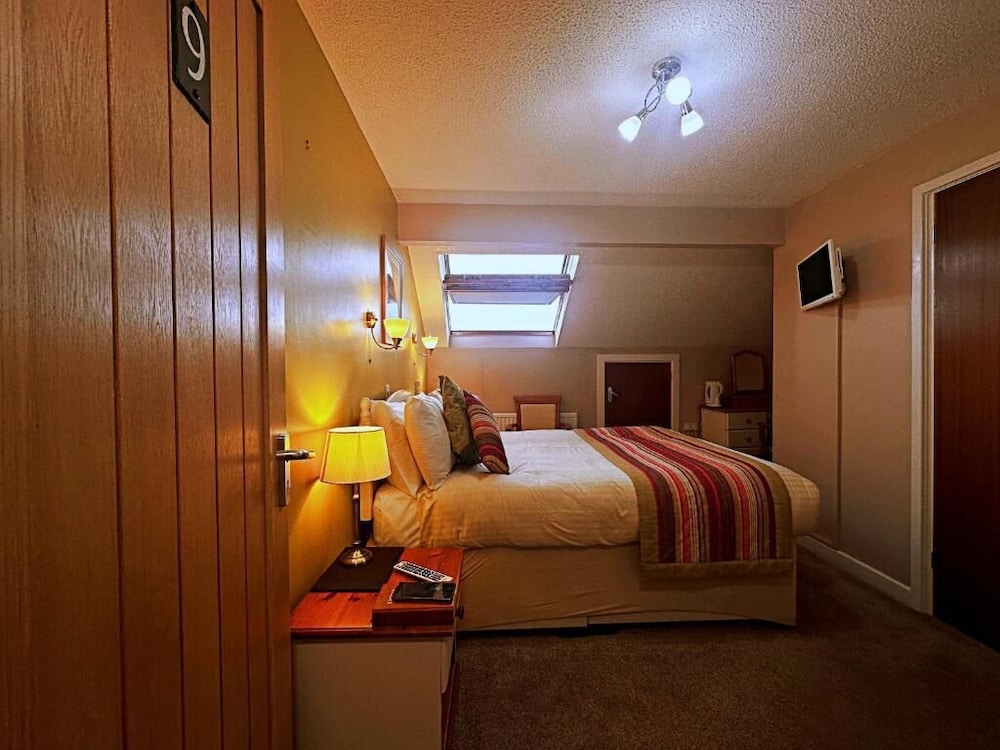 Twin Room, 2 Twin Beds, Accessible Bathtub photo 3