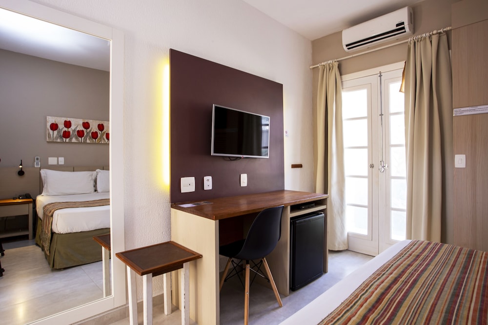 Deluxe Suite, Accessible photo 3