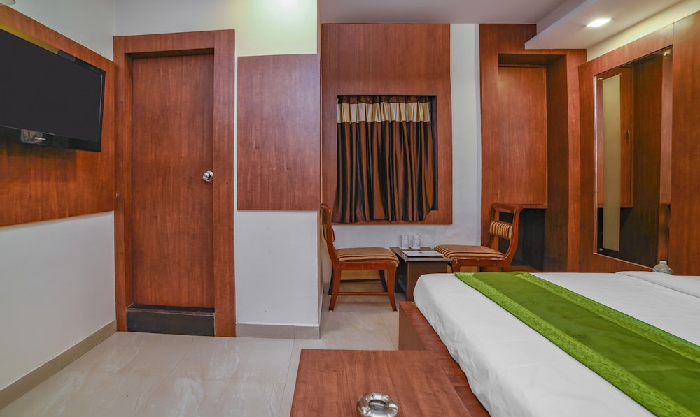 Business Double Room, City View photo 1