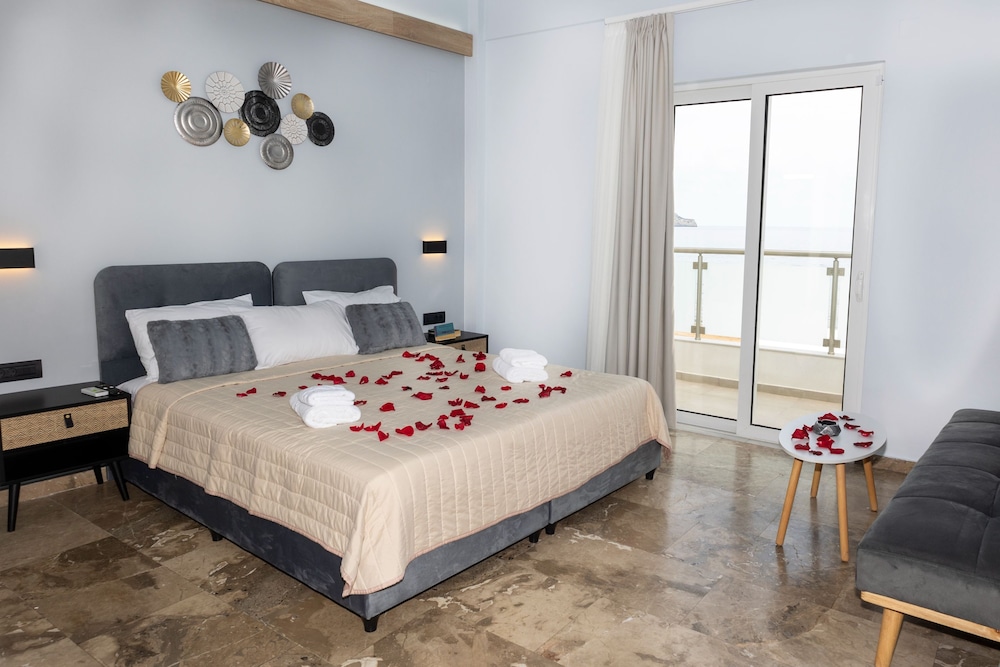 Family Studio, Sea View