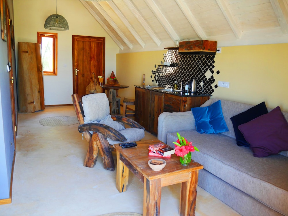 Exclusive Villa, 1 King Bed with Sofa bed, Kitchenette, Ocean View photo 3