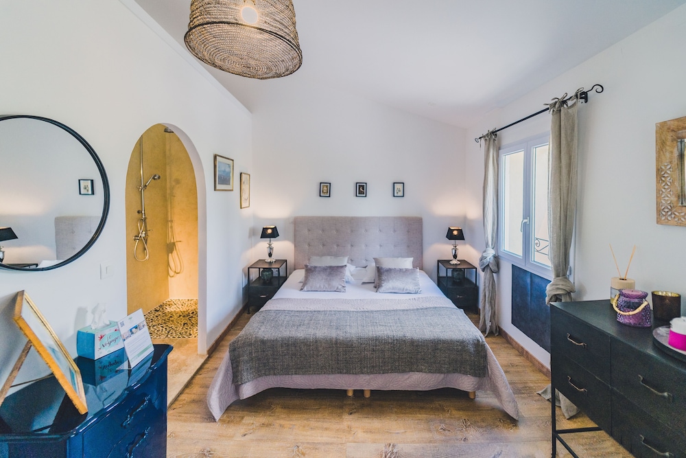 Double Room (Cuivrée) photo 3