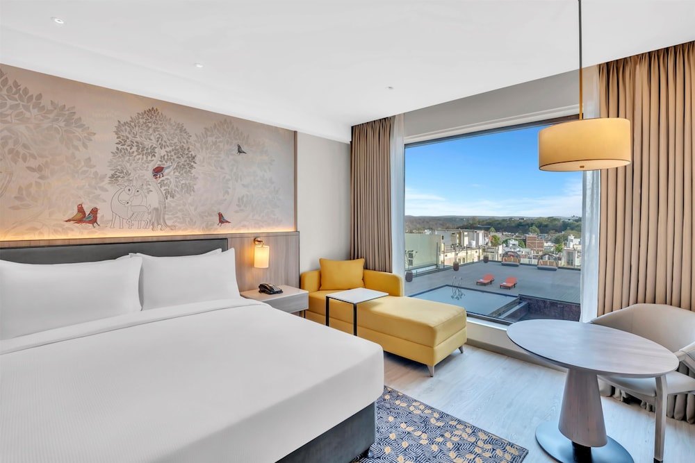 Deluxe Suite, 1 King Bed