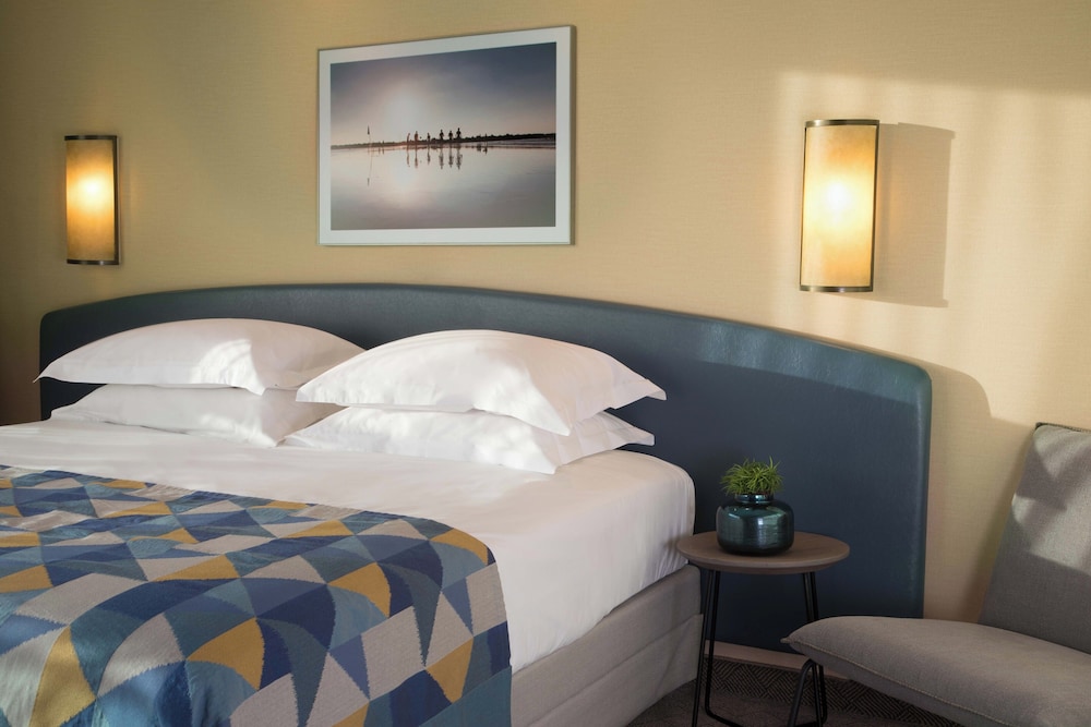 Executive Room - Photo 2