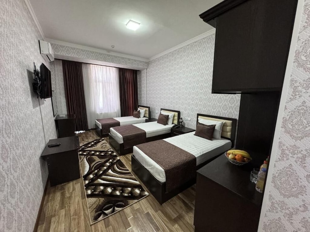 Comfort Triple Room, Courtyard View photo 3