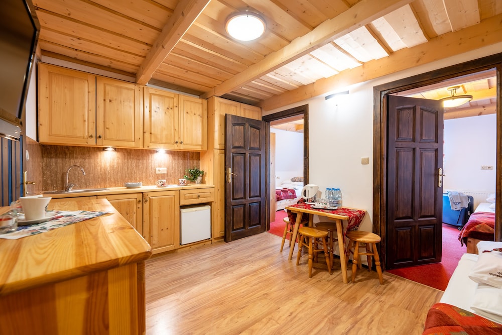 Family Room, 2 Bedrooms photo 1