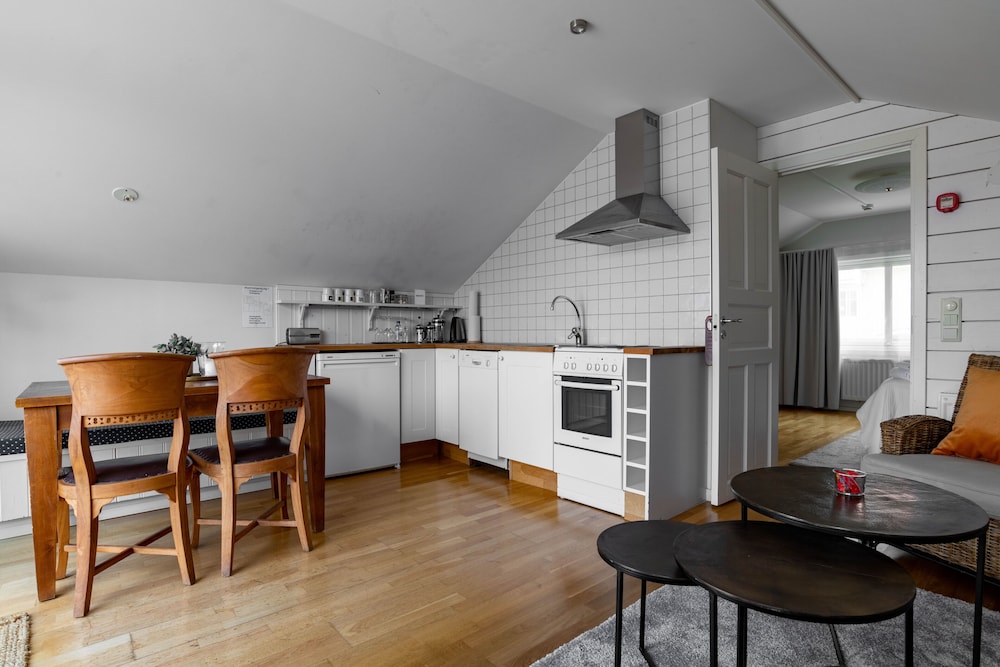 Classic Apartment, 1 Bedroom, Harbor View photo 2