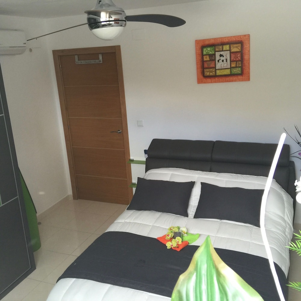 Villa, 6 Bedrooms, Private Pool photo 2