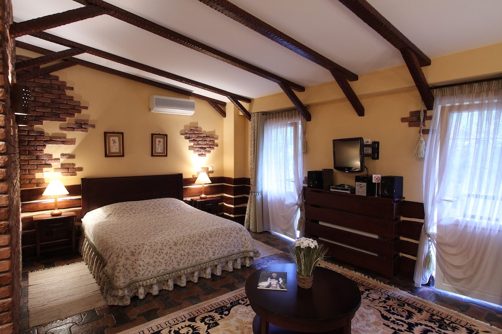 1 Suite Rancho photo 3