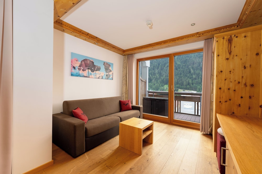 Family Suite photo 2