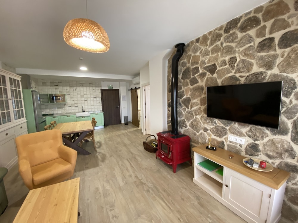 One-bedroom apartment first floor