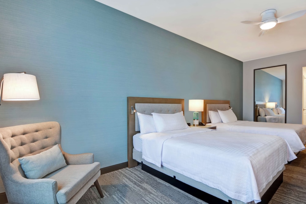 Suite, 2 Queen Beds, Accessible, Bathtub - Photo 3