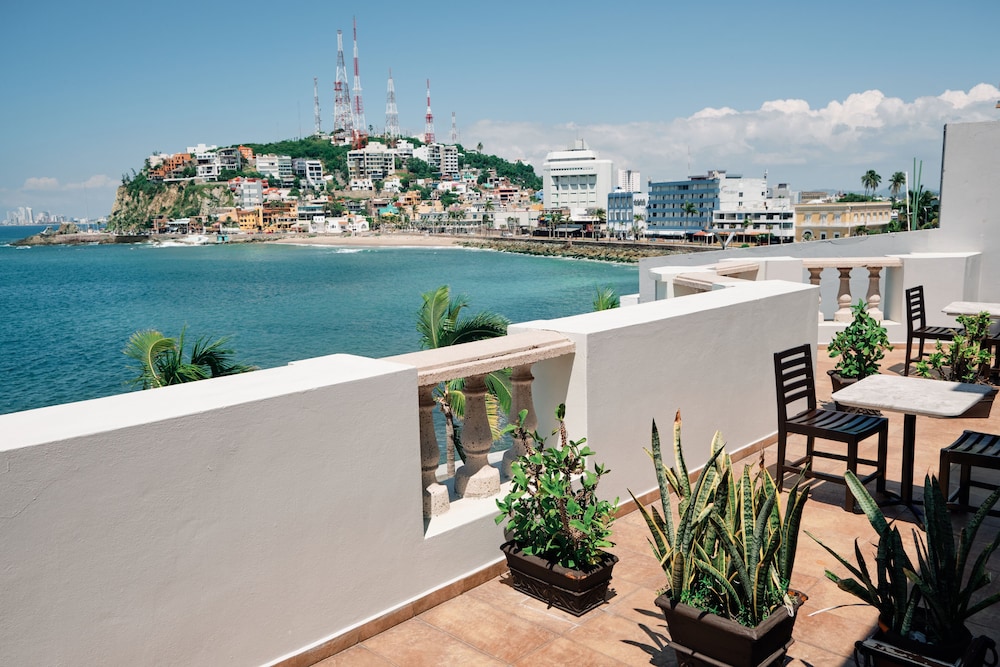 Deluxe Room, Ocean View (esther)