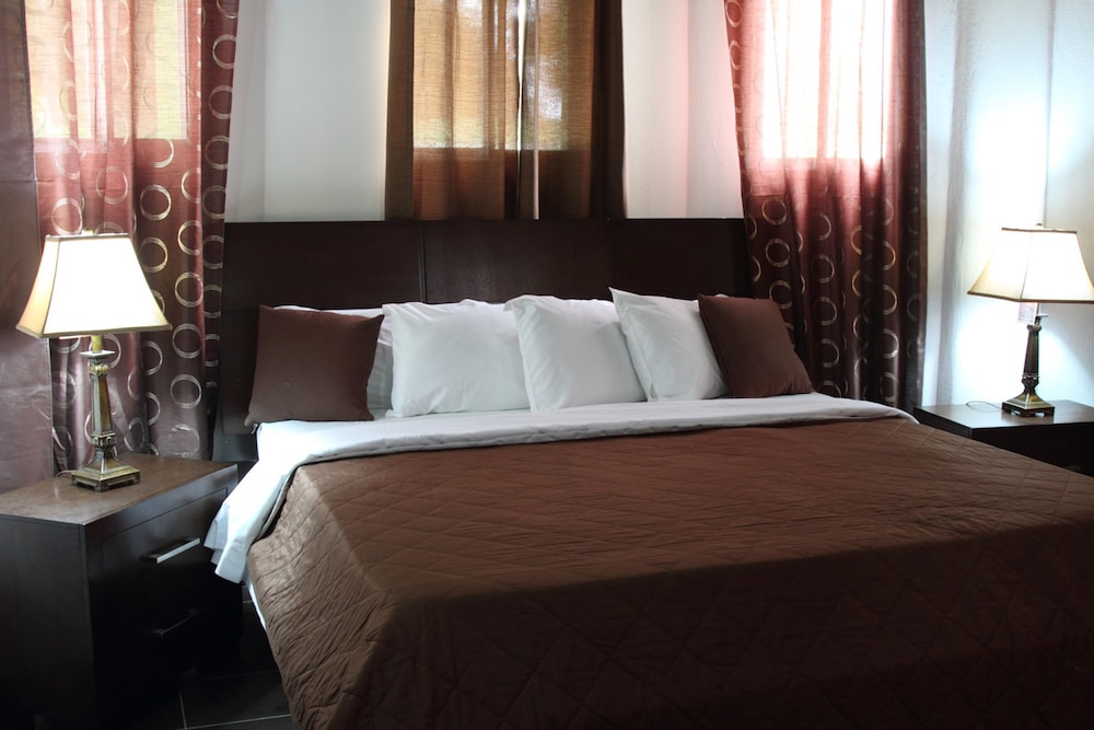 Deluxe Suite photo 1