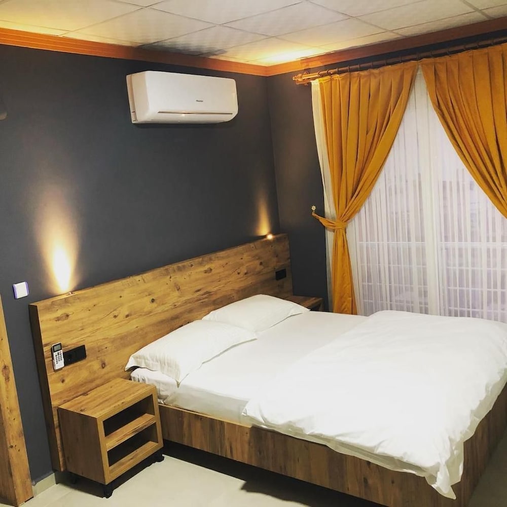 Comfort Suite photo 1