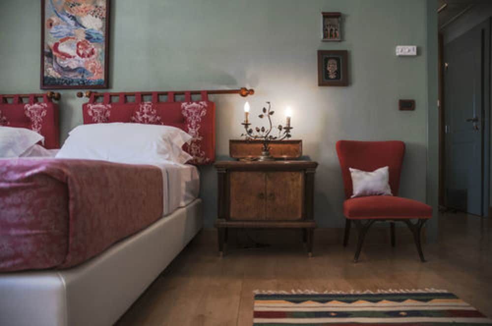 Deluxe Double Room Single Use