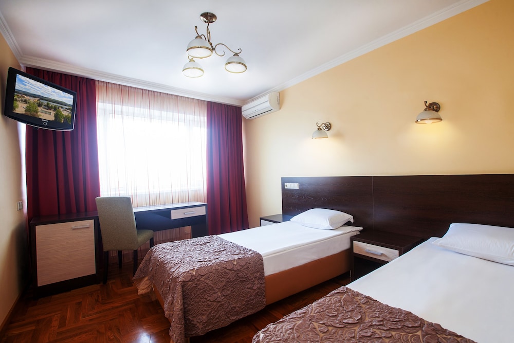Standard Twin Room photo 3