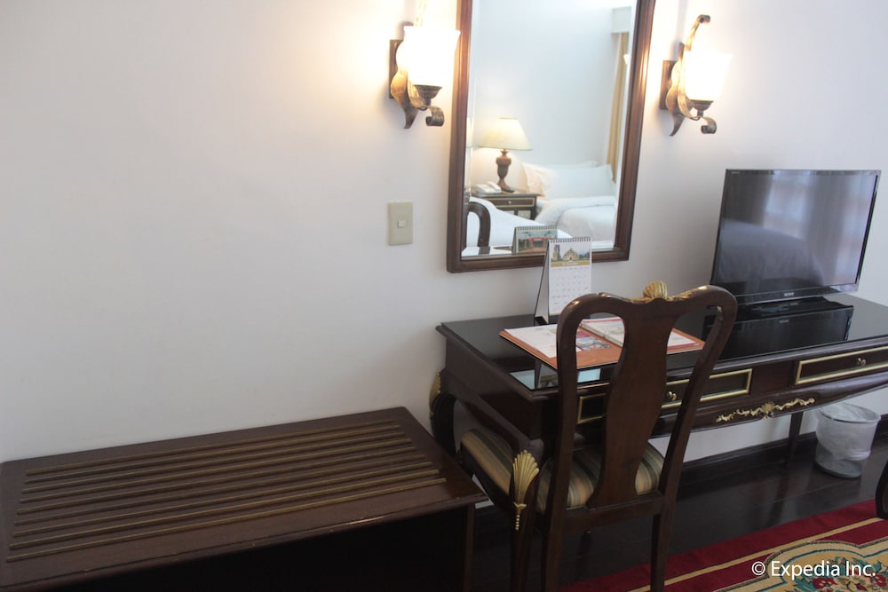 Deluxe Room - Photo 11