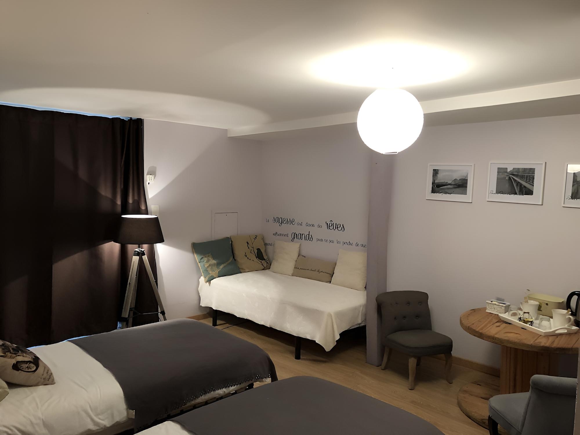 Comfort Triple Room, Ensuite, Courtyard View (RDC) photo 3