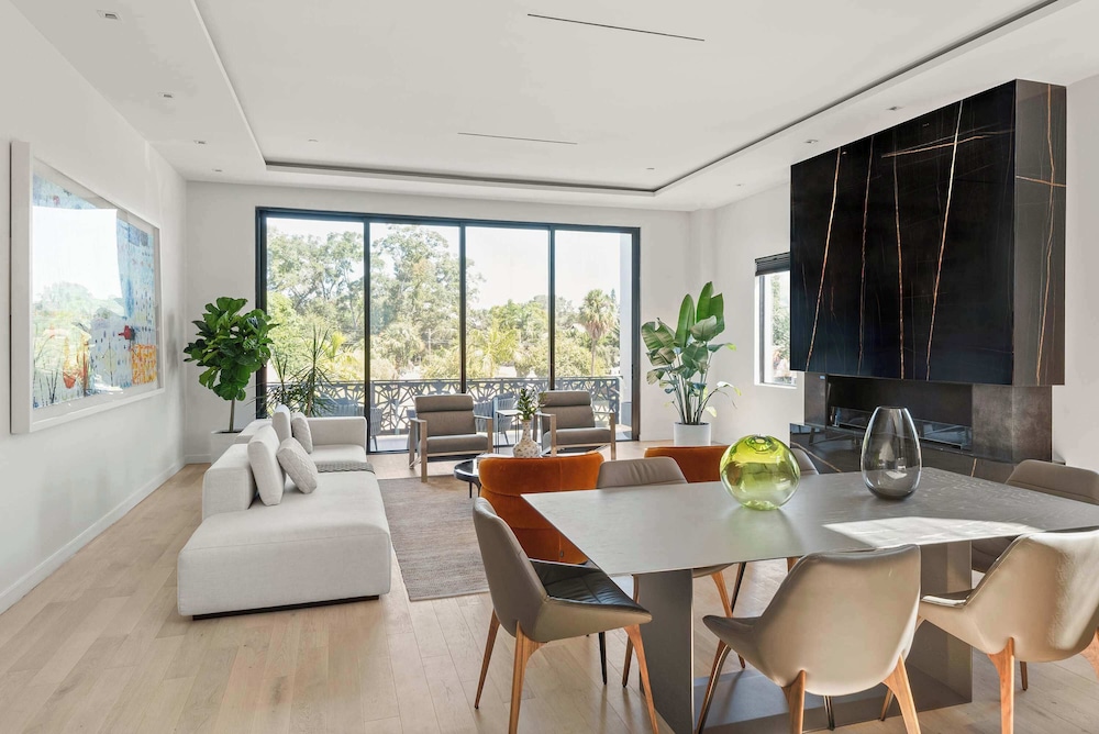 Lux Penthouse 4-story Stunner Rooftop Views, Billede 40