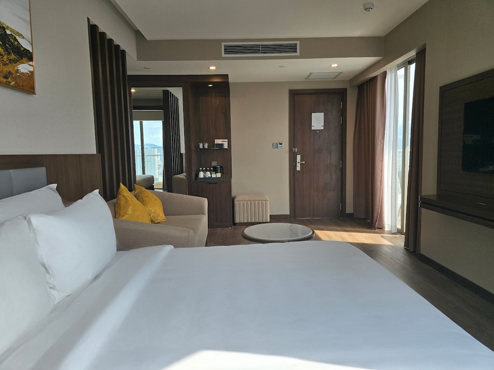 Family Club Suite - Photo 2