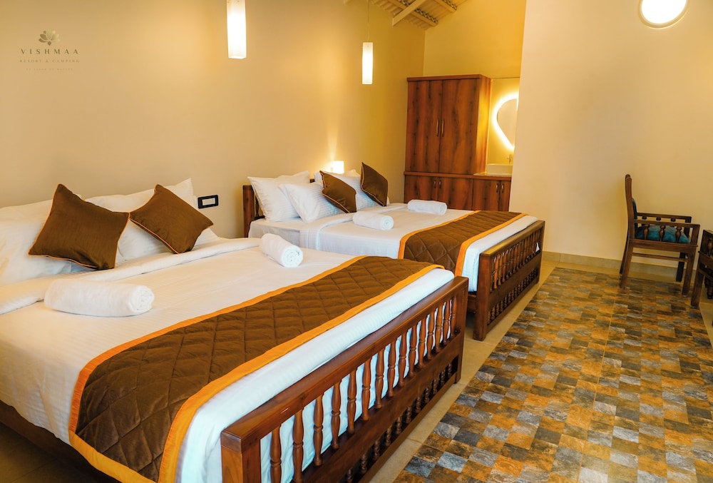 Family Double Room, Pool View