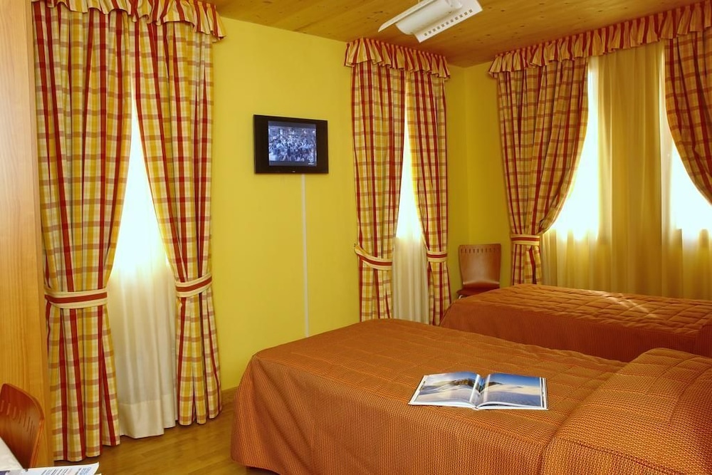 Double or Twin Room photo 1