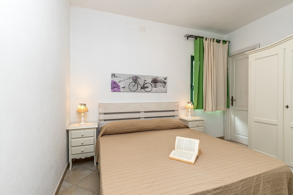 Family Apartment, Multiple Bedrooms (Domos Pintadas Apt. 4 Porto Rotondo)