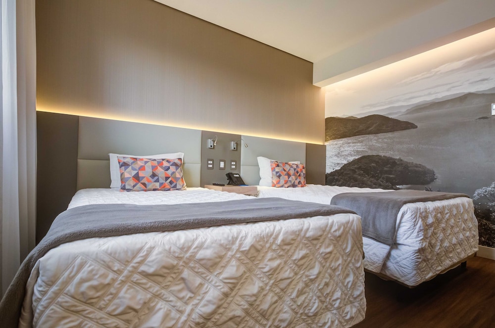 Superior Room, Multiple Beds - Photo 11